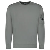 CP COMPANY LIGHT FLEECE CREWNECK LENS SWEATSHIRT IN GUNMETAL