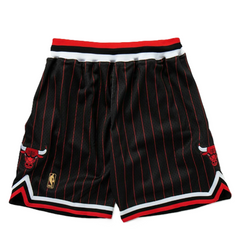 Mitchell & Ness Chicago Bulls Alternate Shorts '96-'97 (WORN)