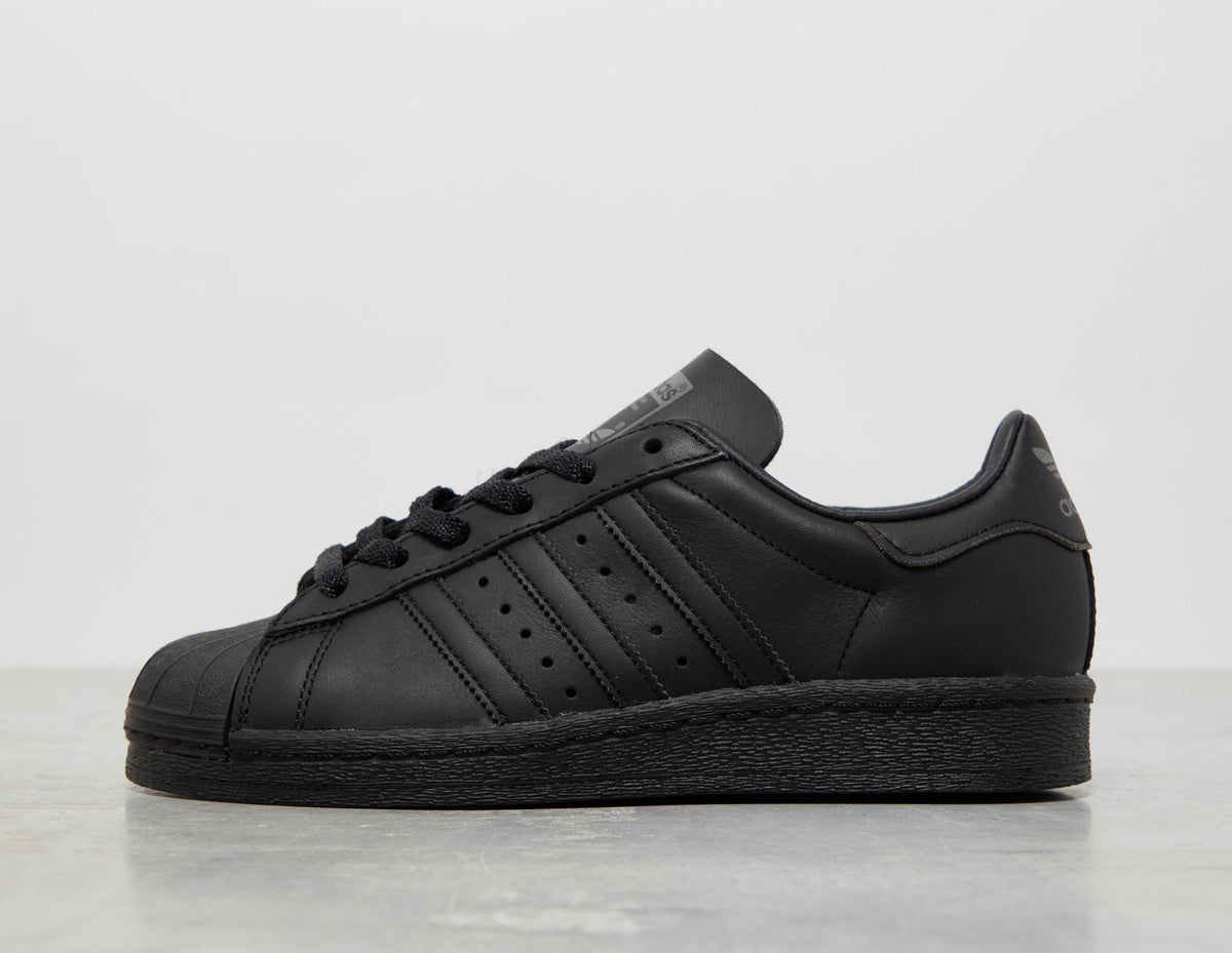 Superstar 82 Women's