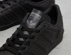 Superstar 82 Women's