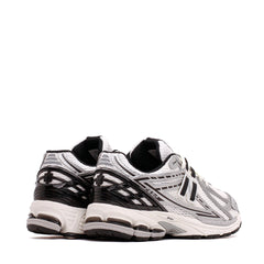 New Balance Men 1906R Silver Metallic Core M1906RER